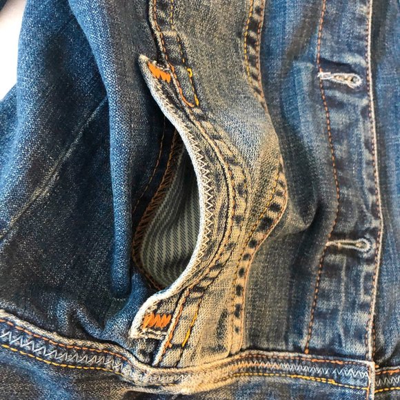 Distressed Denim Jacket | <Host Pick!> - Picture 4 of 9